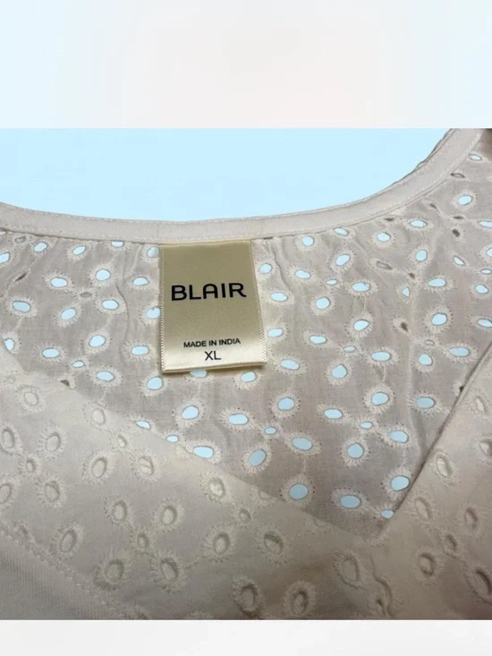 Blair- Eyelet Sleeve V-Neck Women's Top - White XL - Picture 6 of 8